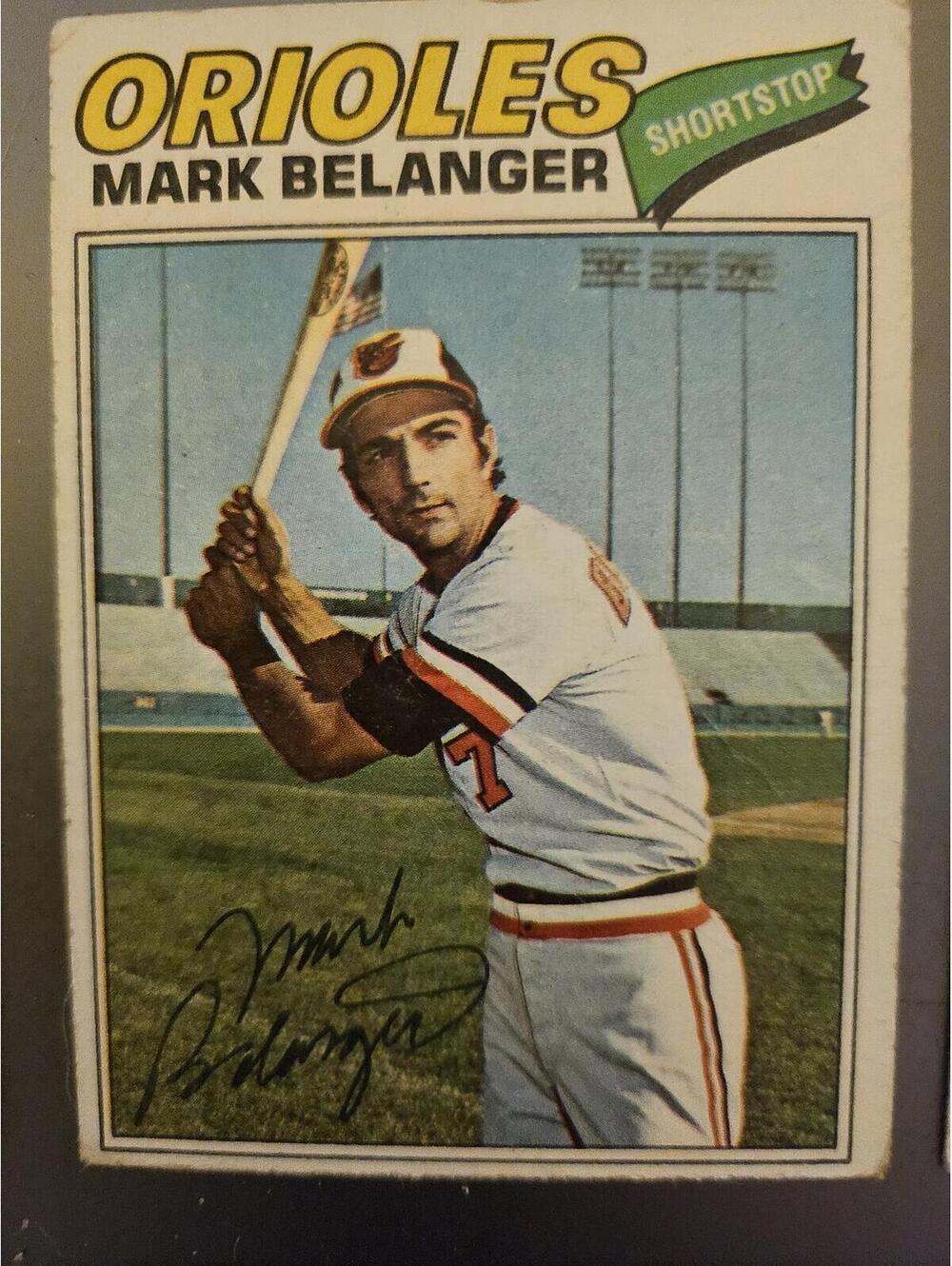 1977 Topps Mark Belanger #135 - Baltimore Orioles  as is